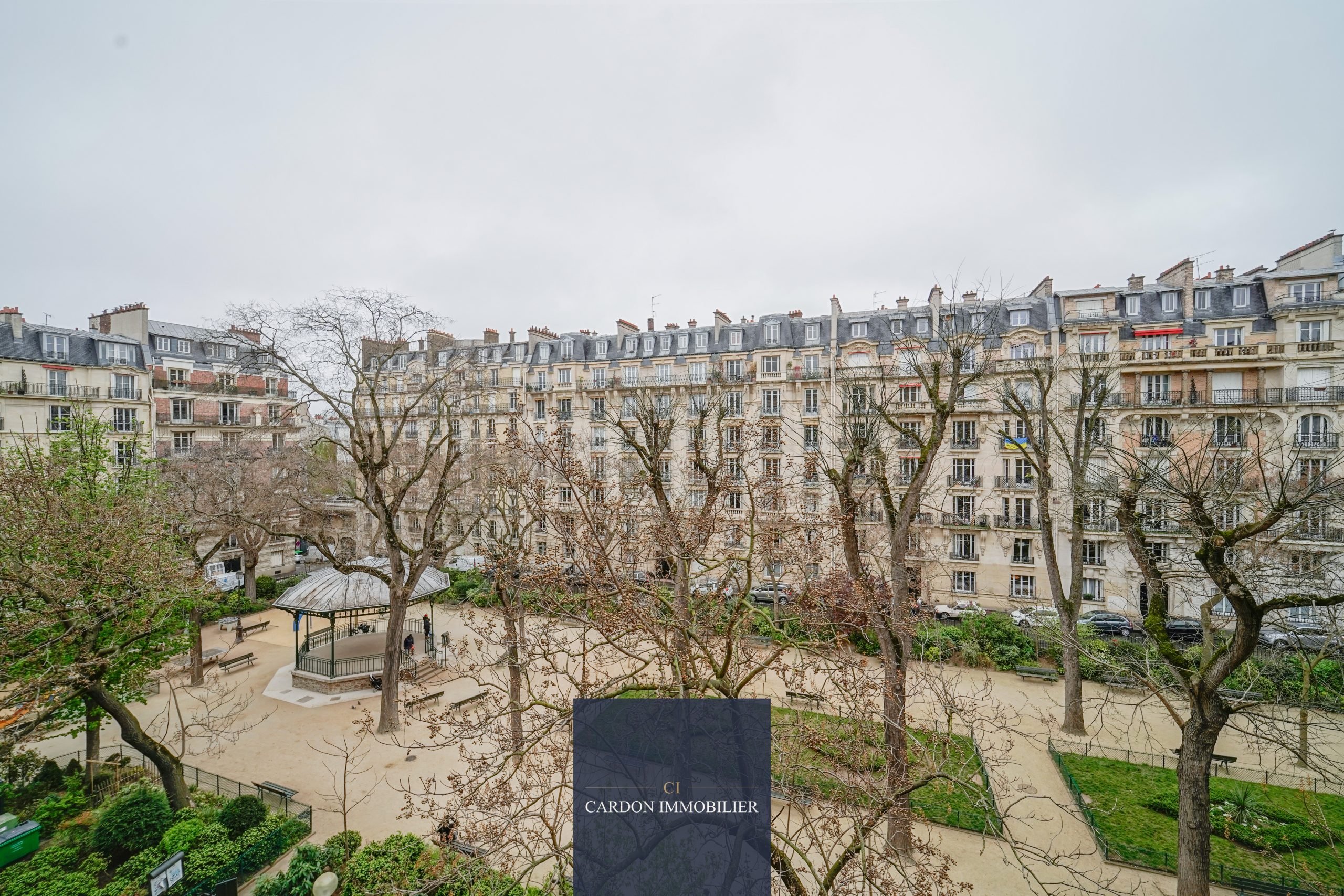 Cardon Immobilier Appartement 5 pièces 107m2 Square Clignancourt